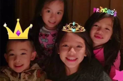 过年小姐姐头像,小姐姐头像里的喜庆氛围